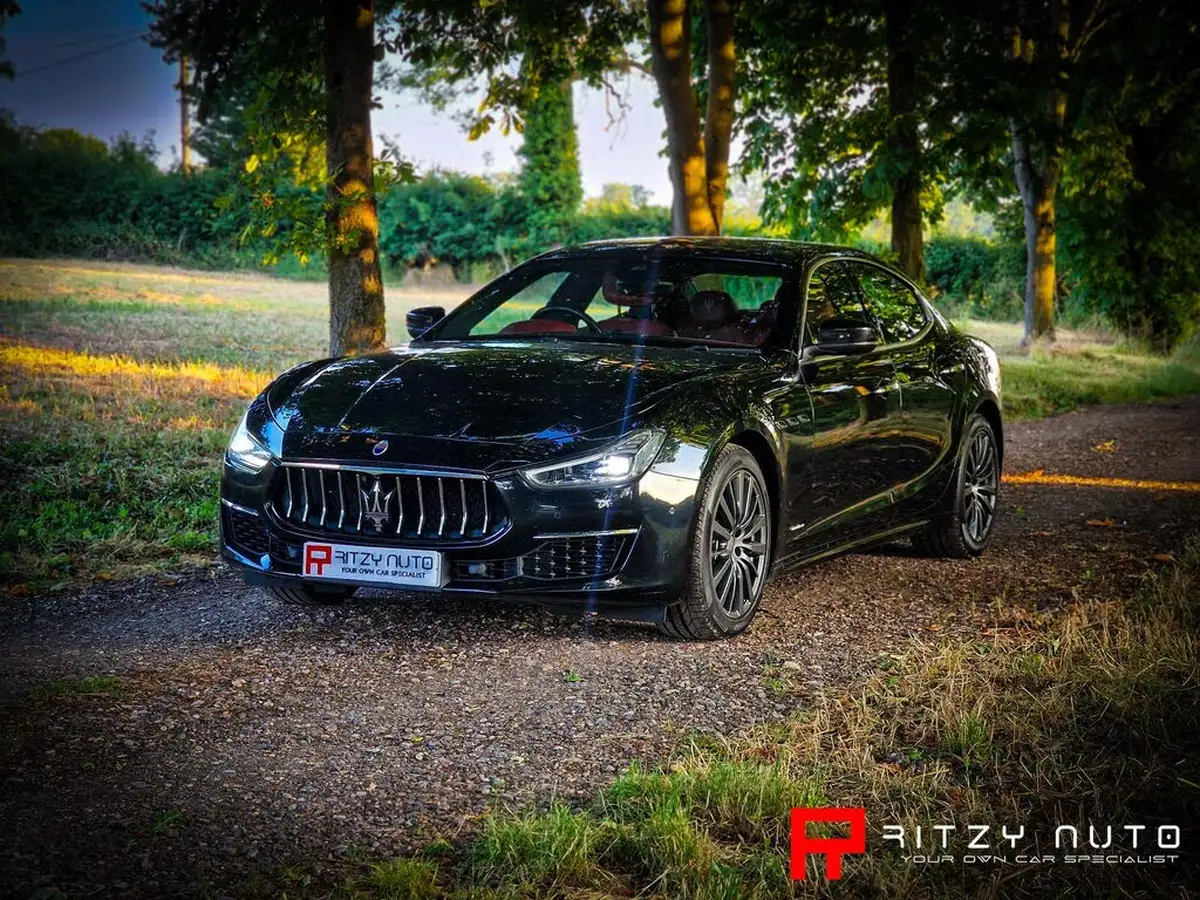 2017-maserati-ghibli-30-s-granlusso-ss-big-57