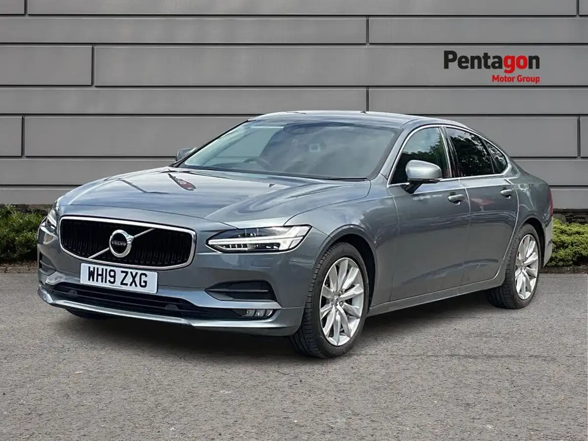 2019-volvo-s90-20td-d4-momentum-plus-big-2