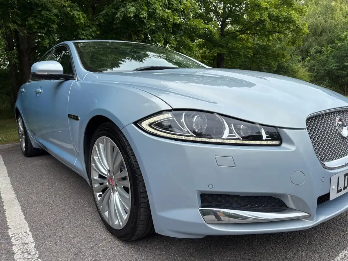 2014-jaguar-xf-30td-portfolio-saloon-4d-big-18