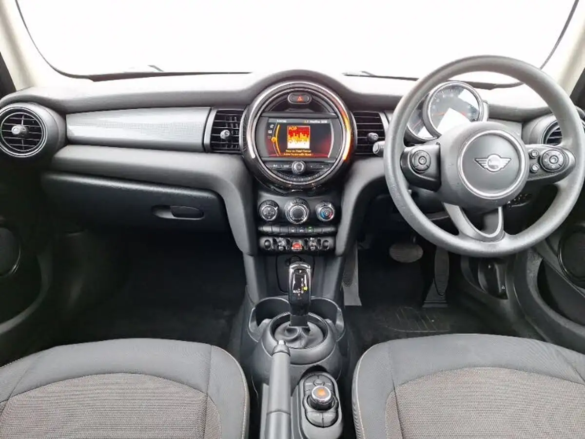 2020-mini-countryman-15-cooper-classic-auto-big-2