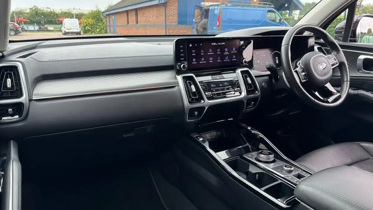2022-kia-sorento-16-t-gdi-3-261bhp-phev-big-2