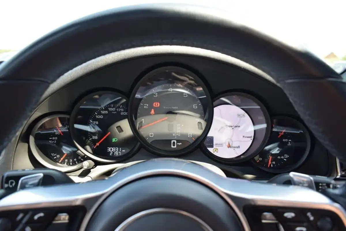 2018-porsche-911-30-carrera-s-420bhp-cabriolet-pdk-big-11