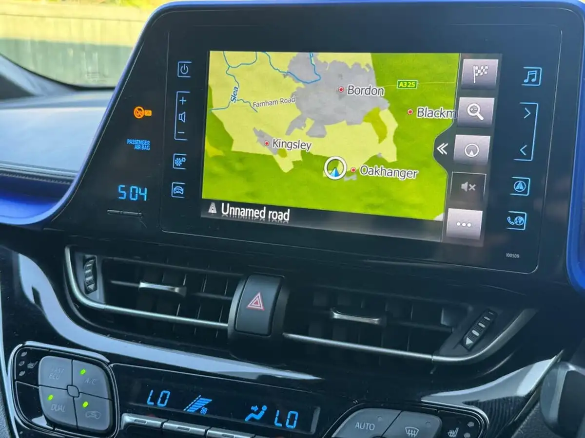 2018-toyota-c-hr-18-vvt-i-dynamic-big-3