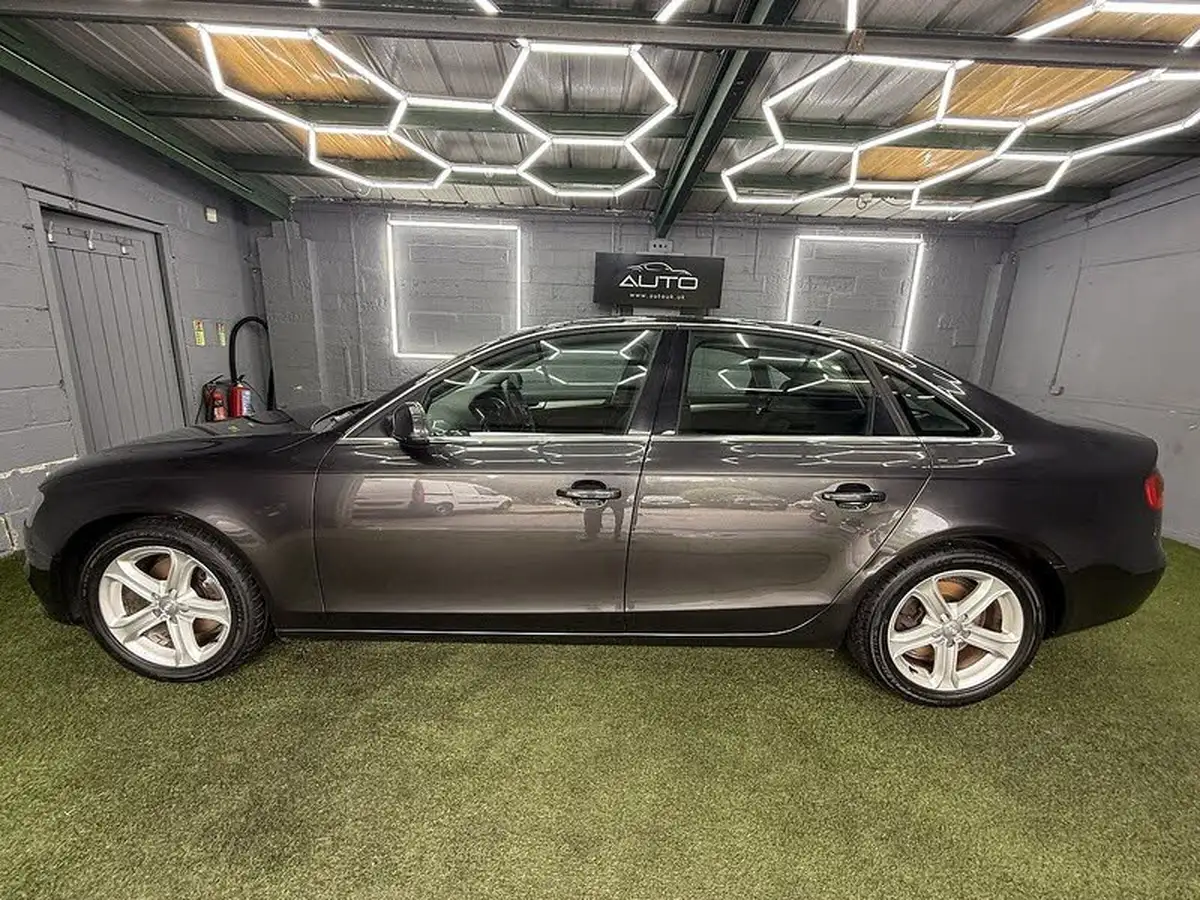 2012-audi-a4-20td-se-technik-136ps-big-3