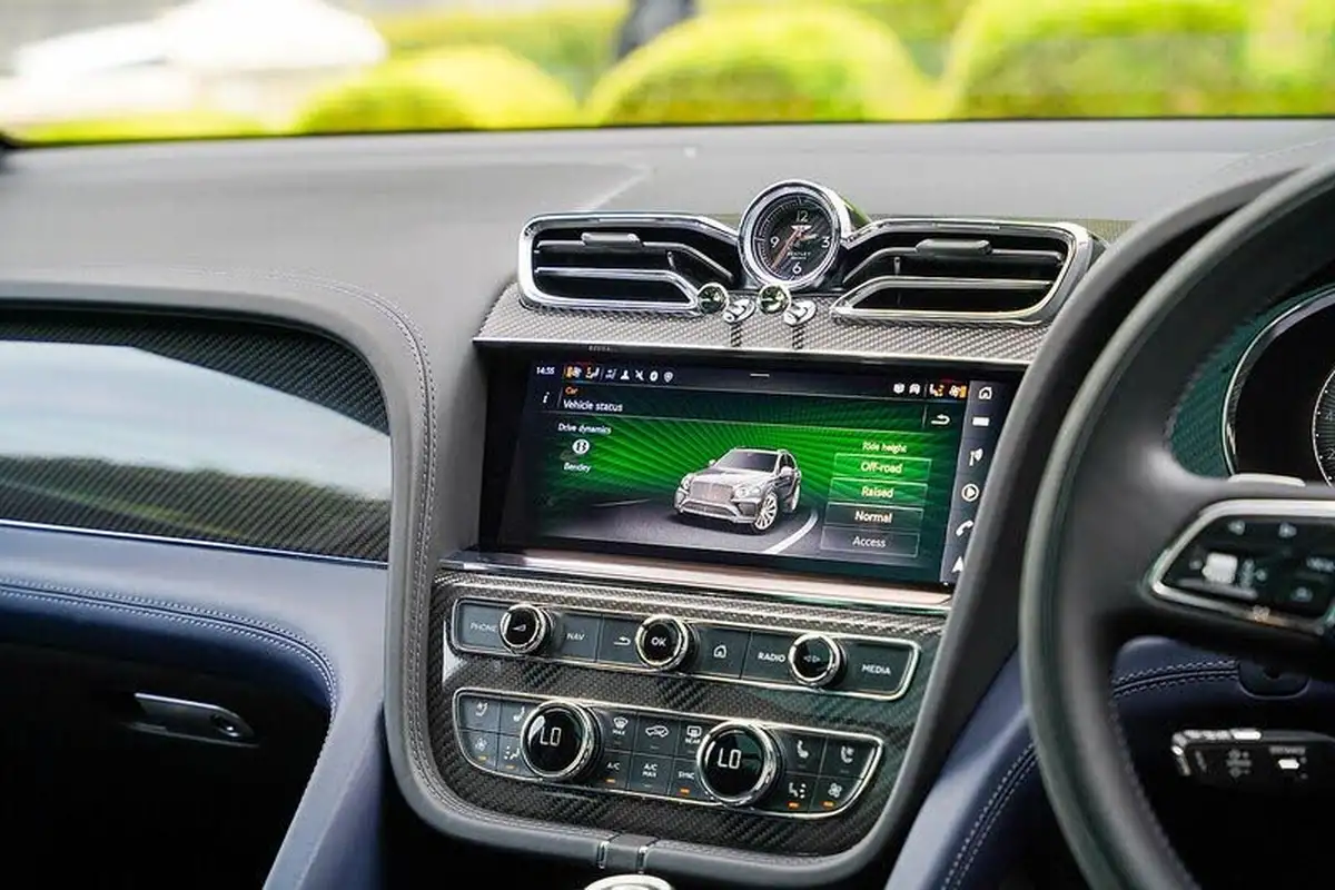 2024-bentley-bentayga-40-v8-s-big-35