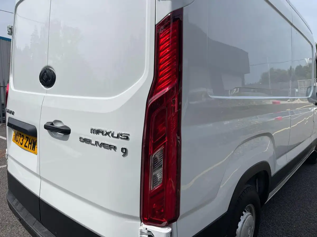 2023-maxus-deliver-9-big-44