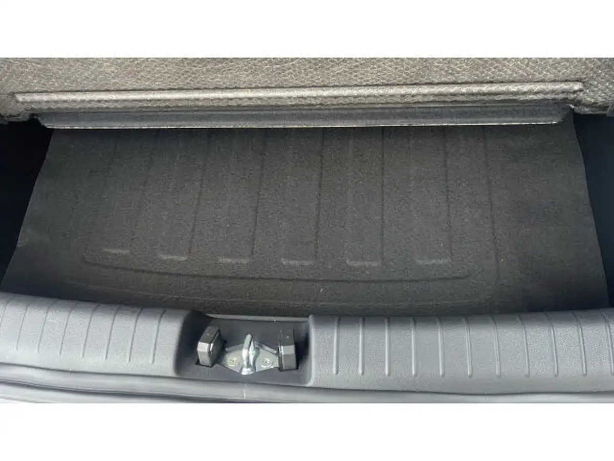 2025-hyundai-bayon-10-t-gdi-premium-100ps-7dct-big-23