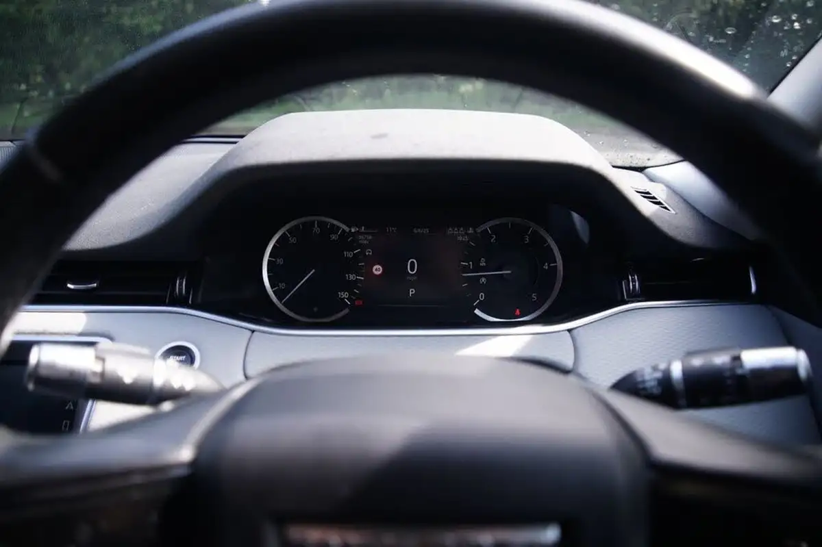 2021-land-rover-range-rover-evoque-20-p200-s-big-13