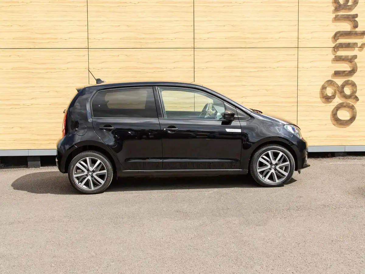 2021-seat-mii-e-big-11