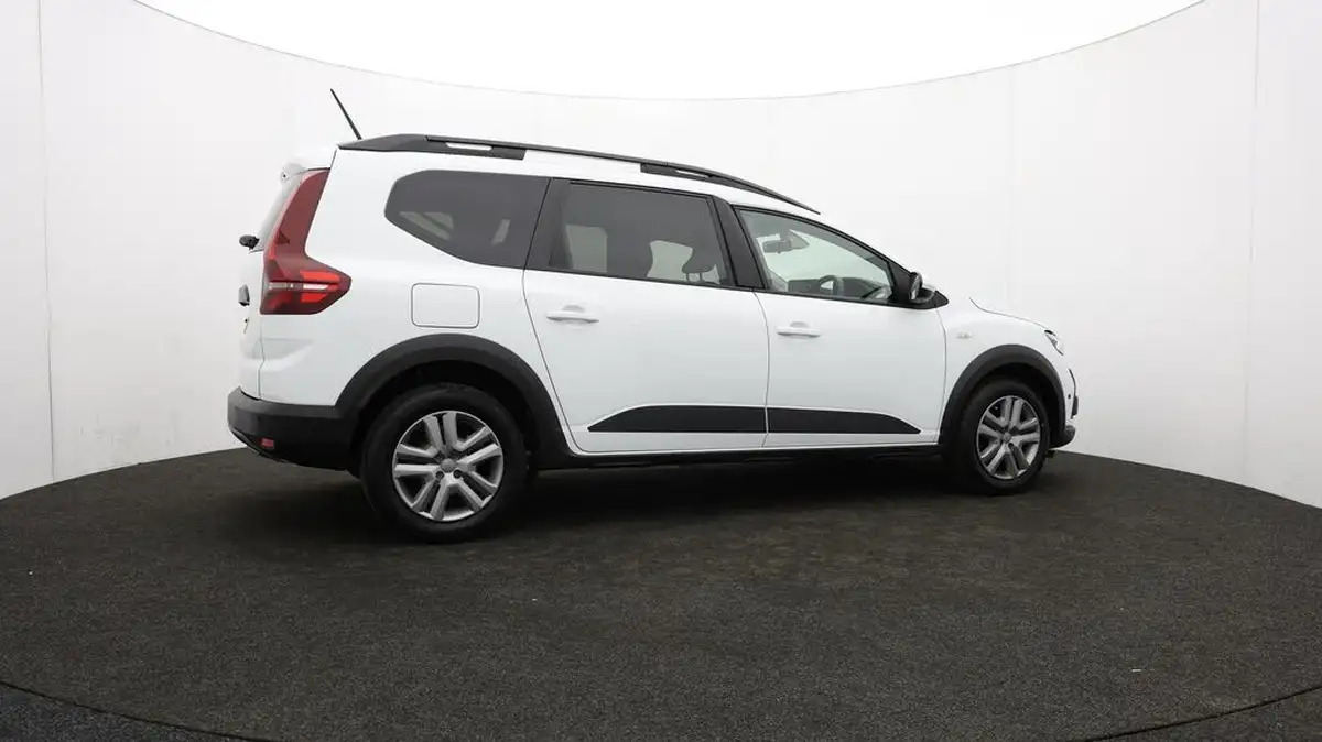 2023-dacia-jogger-10-tce-expression-big-19