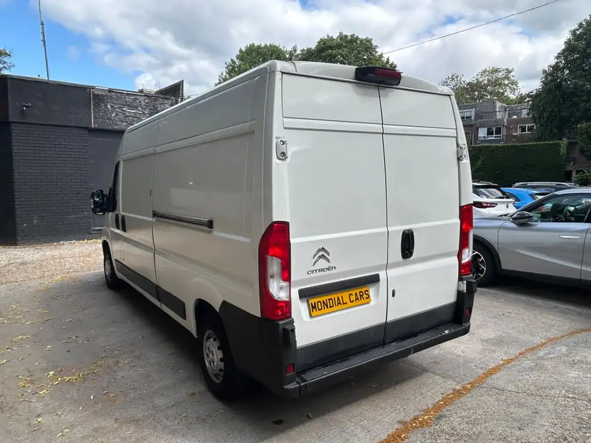 2020-citroen-relay-22bluehdi-35-l3h2-driver-big-14