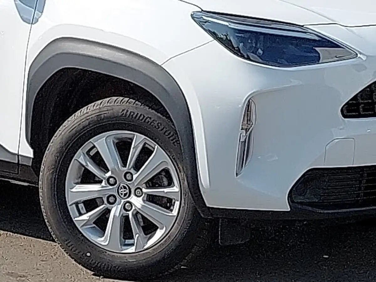 2022-toyota-yaris-cross-15-vvt-i-icon-big-8