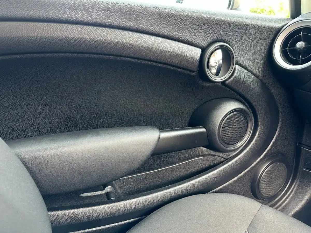 2012-mini-cooper-16-one-98bhp-hatchback-3d-auto-big-37