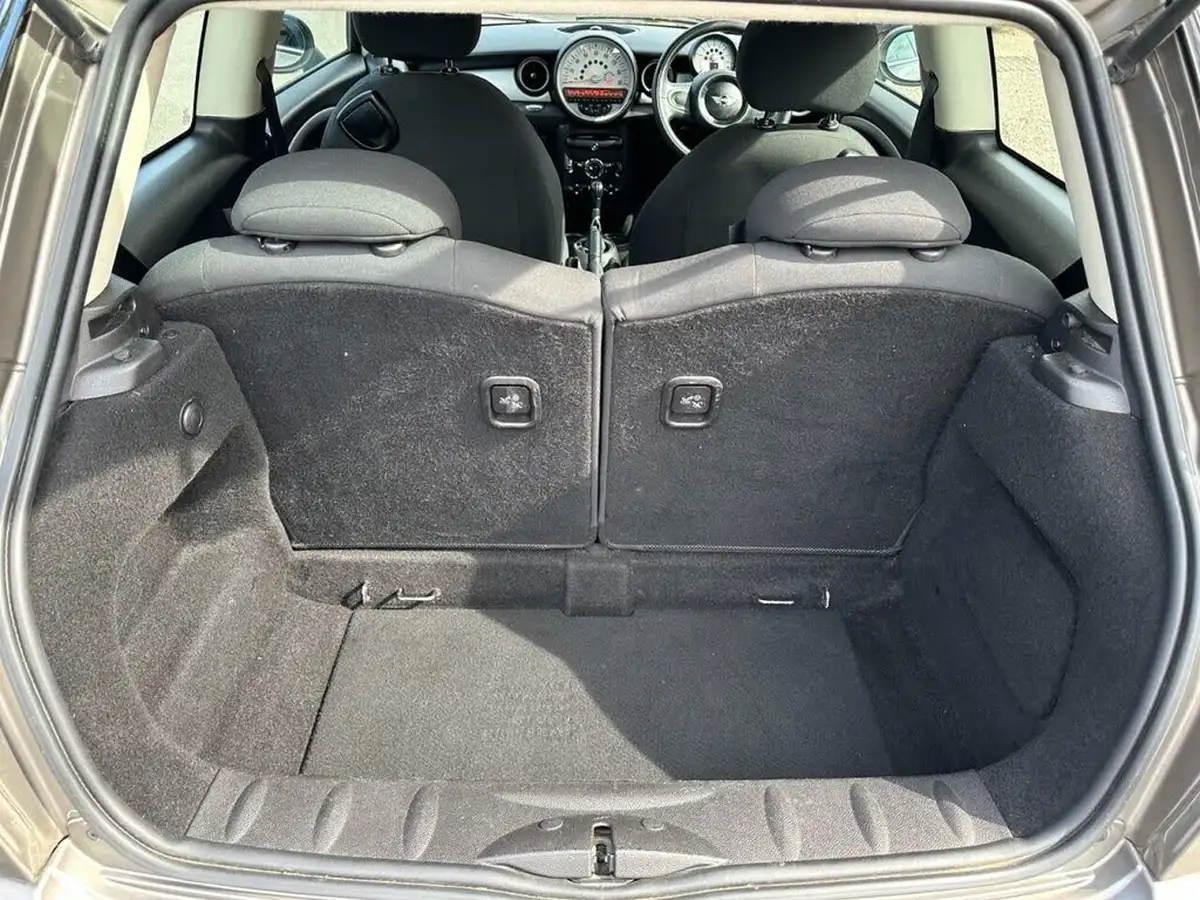 2012-mini-cooper-16-one-98bhp-hatchback-3d-auto-big-9