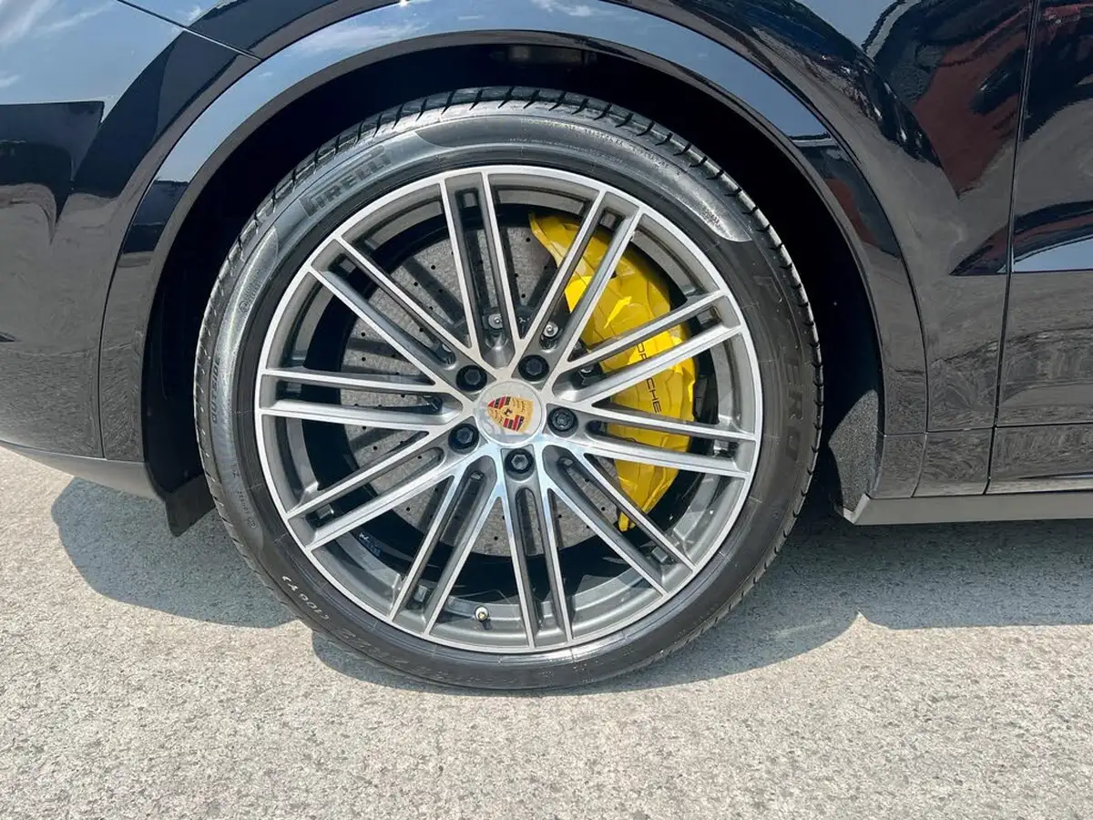 2020-porsche-cayenne-40-v8-turbo-station-wagon-big-30
