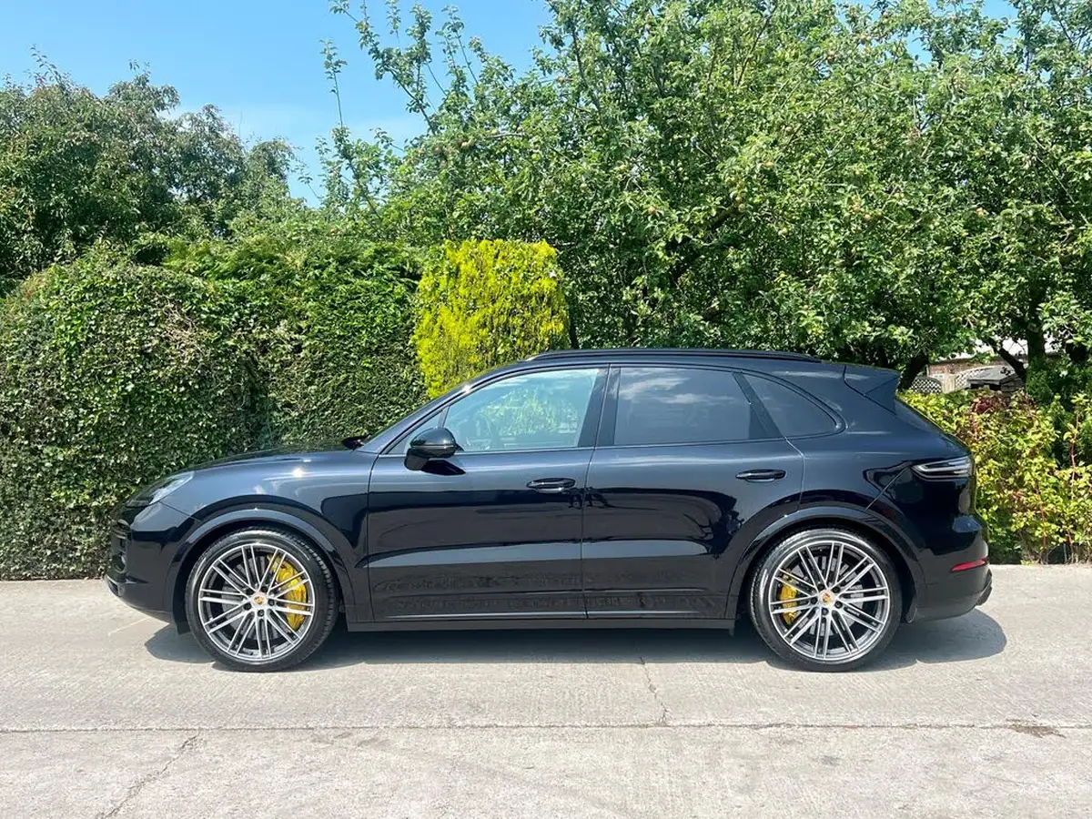 2020-porsche-cayenne-40-v8-turbo-station-wagon-big-6