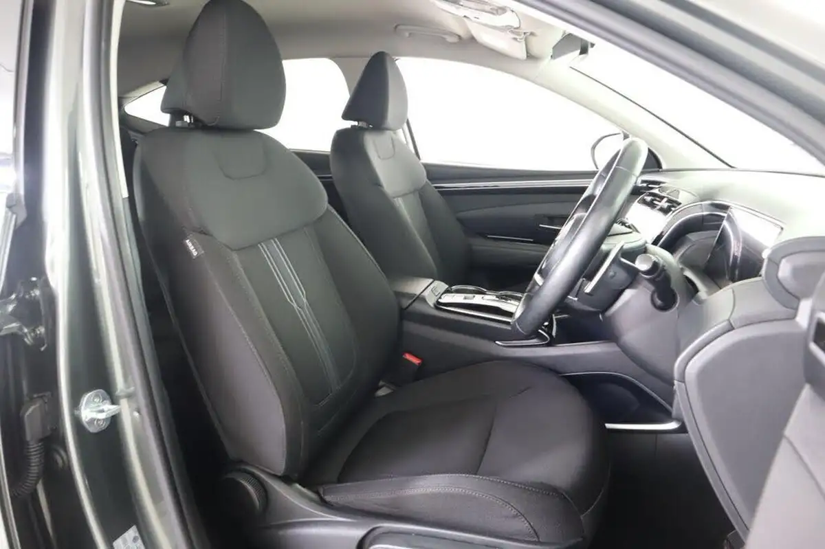 2022-hyundai-tucson-16-t-gdi-premium-265ps-4wd-phev-auto-big-13