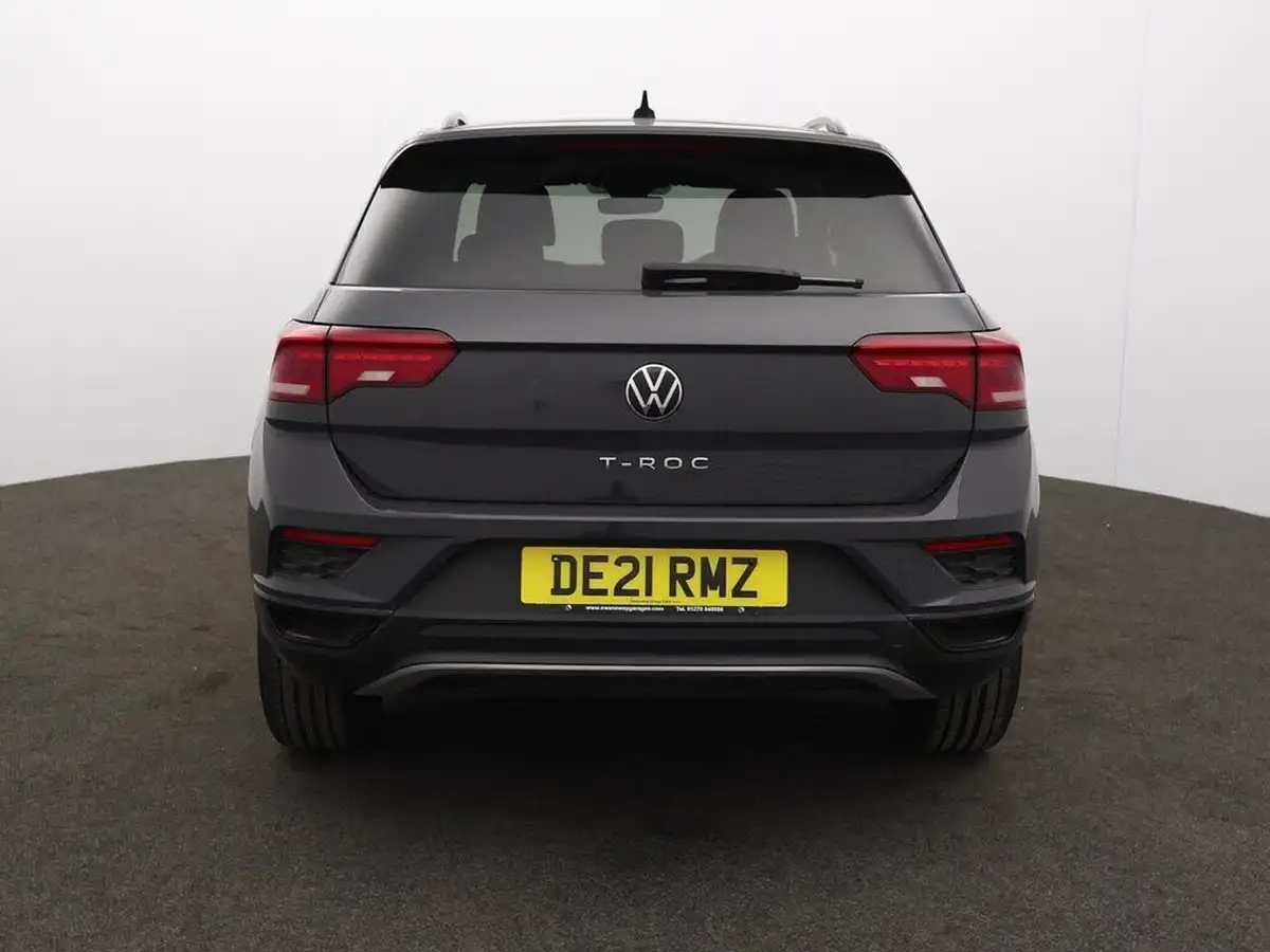 2021-volkswagen-t-roc-15-tsi-black-edition-dsg-big-8