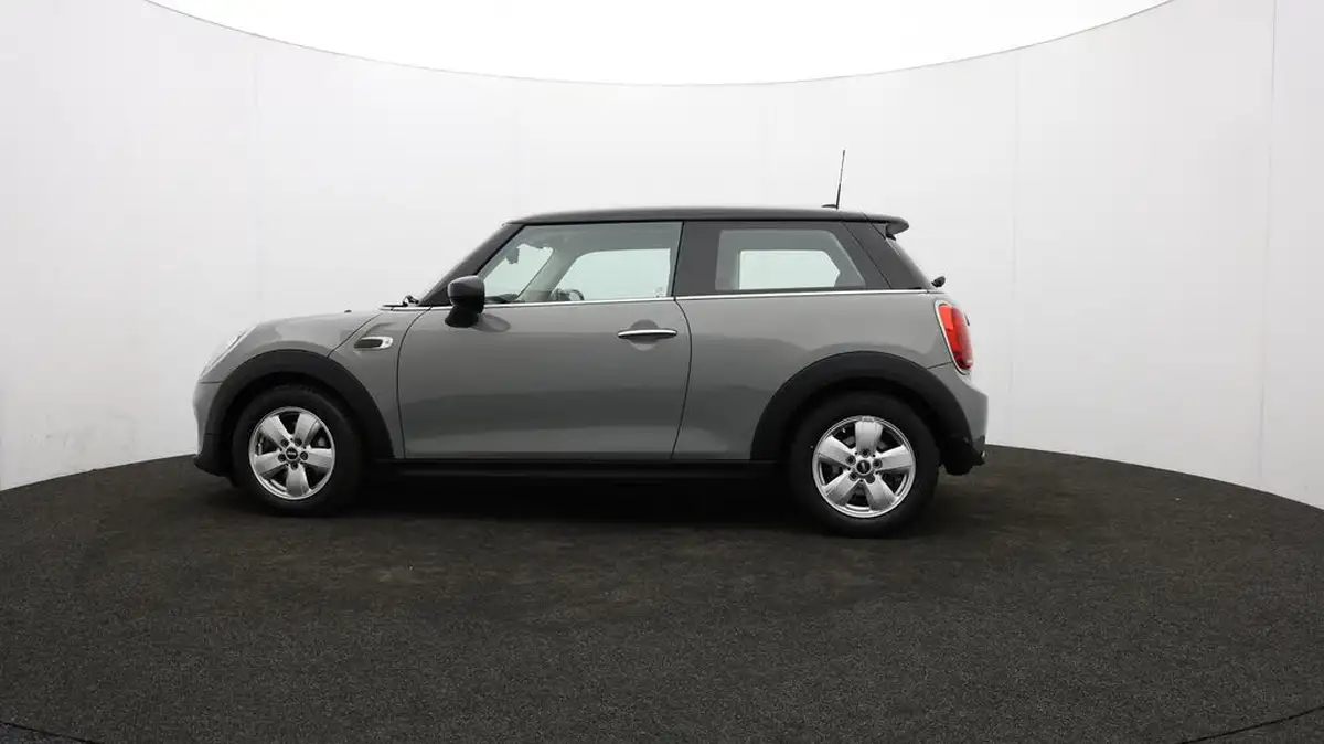 2020-mini-cooper-15-cooper-classic-nav-hatchback-3d-big-72