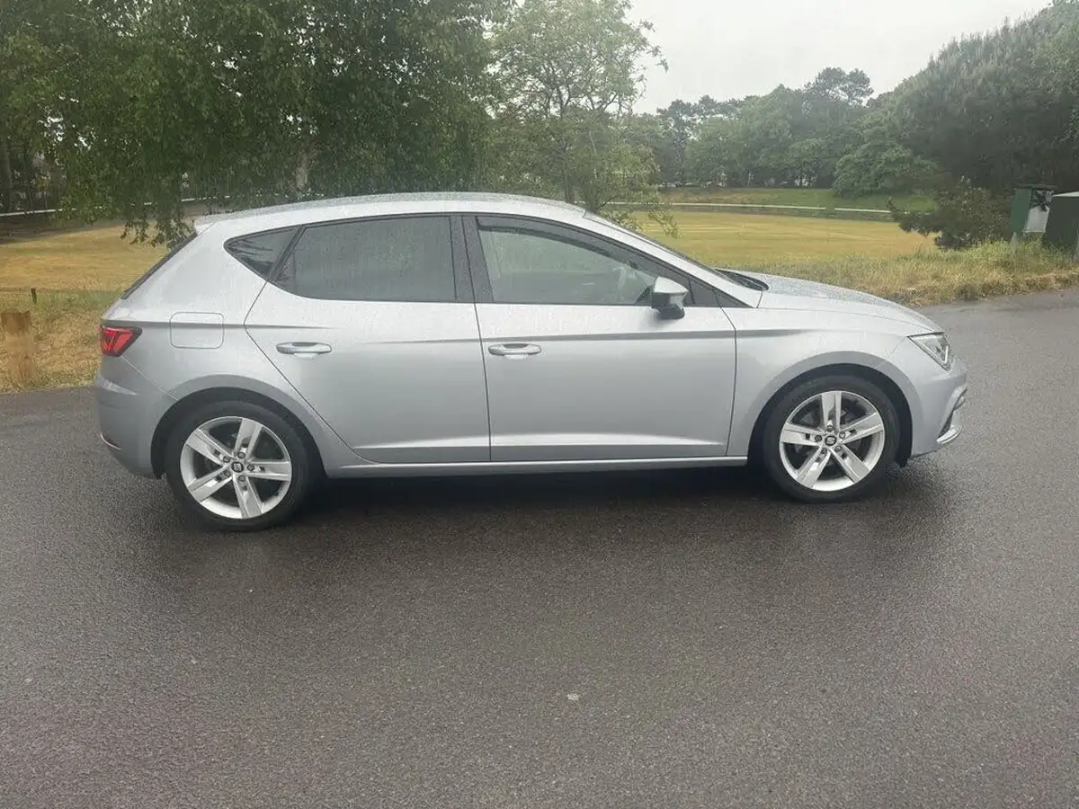 2020-seat-leon-15-tsi-evo-fr-150ps-hatchback-dsg-big-2