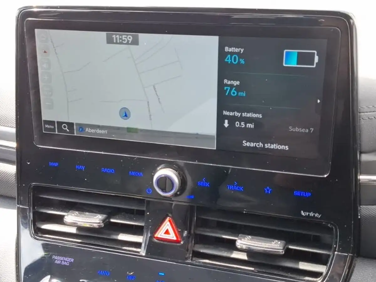 2022-hyundai-ioniq-e-premium-electric-big-10