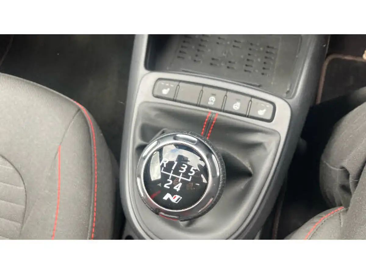 2025-hyundai-i10-10-t-gdi-n-line-90ps-two-tone-roof-big-12