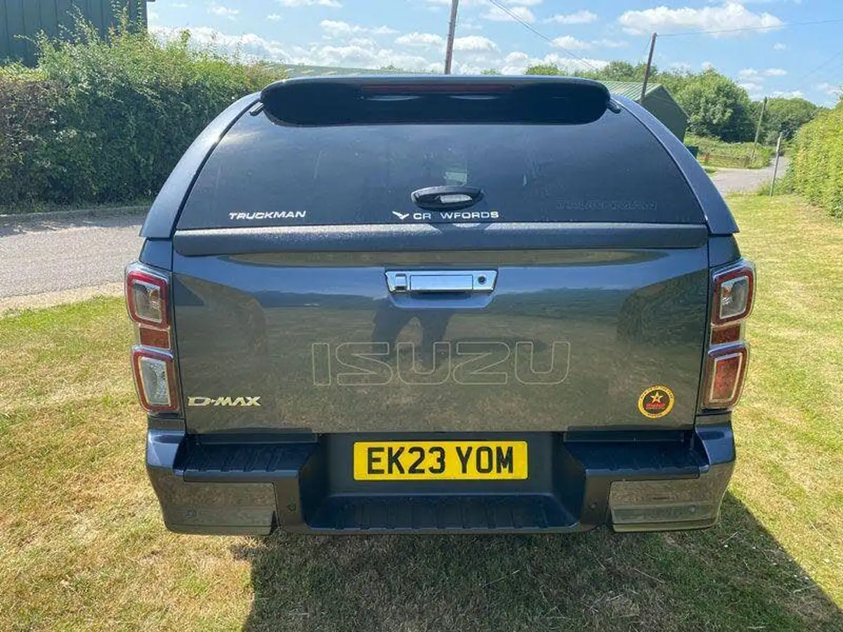 2023-isuzu-d-max-19td-dl40-big-5