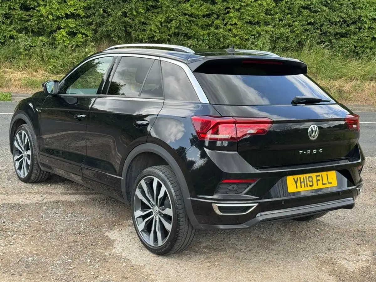 2019-volkswagen-t-roc-16tdi-r-line-big-12
