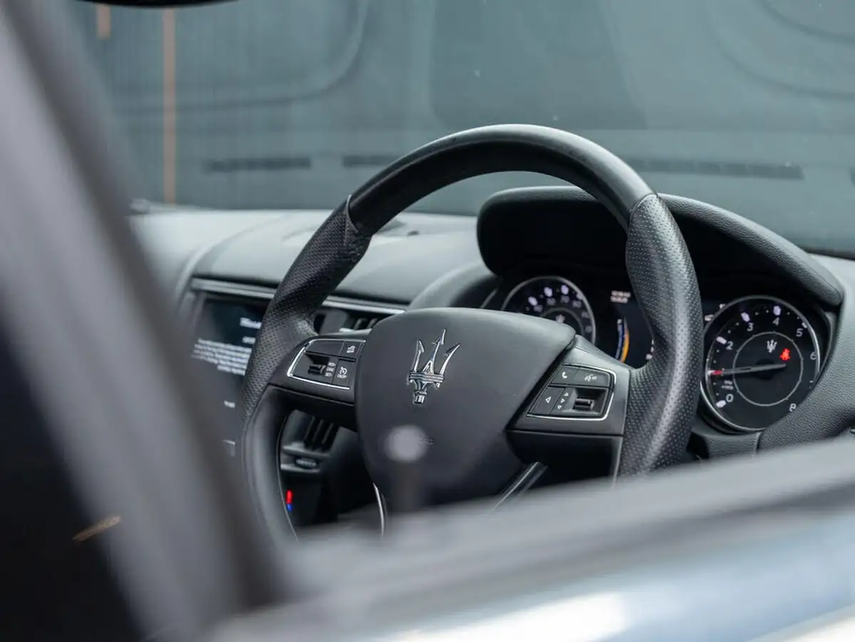 2022-maserati-levante-20-gt-big-11