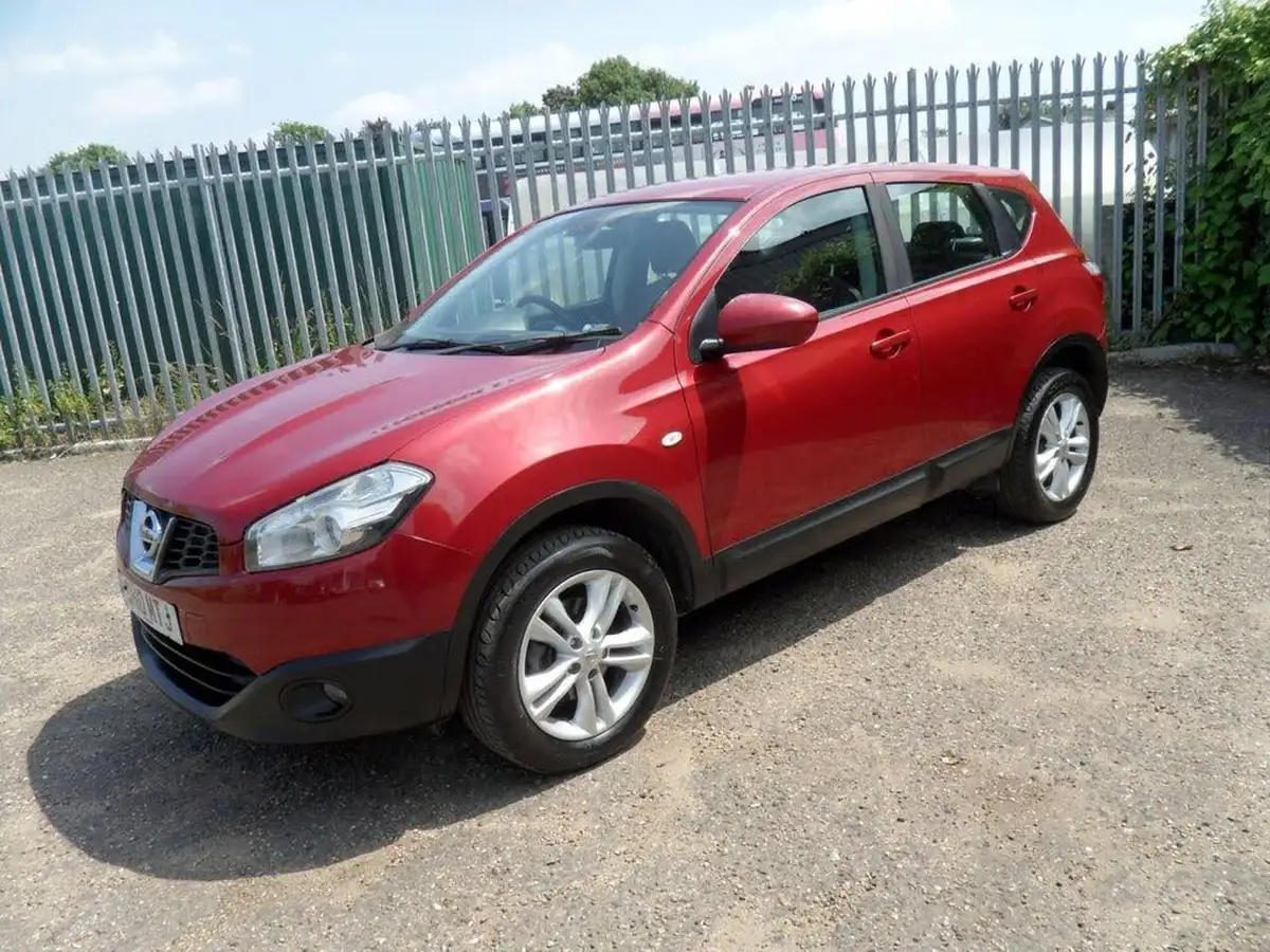2010-nissan-qashqai-15td-acenta-big-8