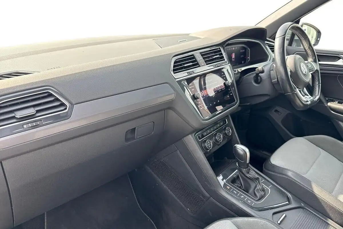2020-volkswagen-tiguan-20-tsi-sel-230ps-big-35