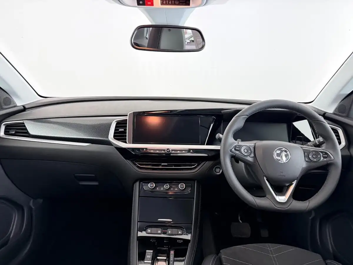 2024-vauxhall-grandland-12-ultimate-130ps-auto-big-22