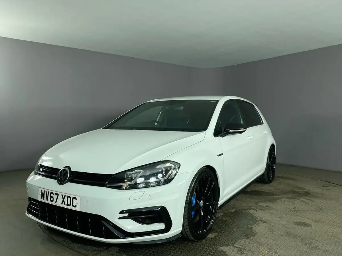 2017-volkswagen-golf-20-tsi-r-310ps-4motion-ss-hatchback-5d-dsg-big-3