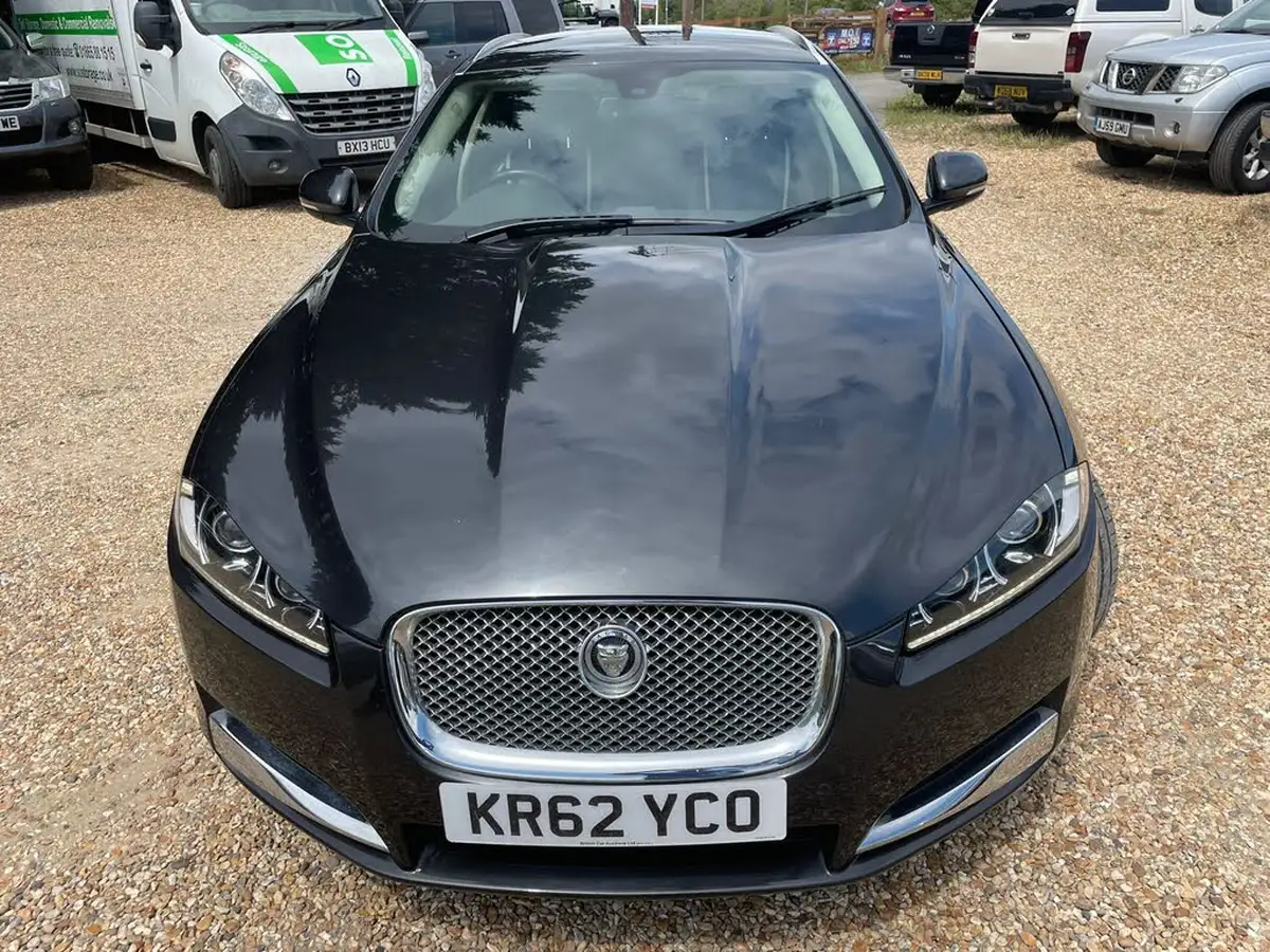 2013-jaguar-xf-22td-portfolio-200ps-ss-sportbrake-5d-auto-big-2