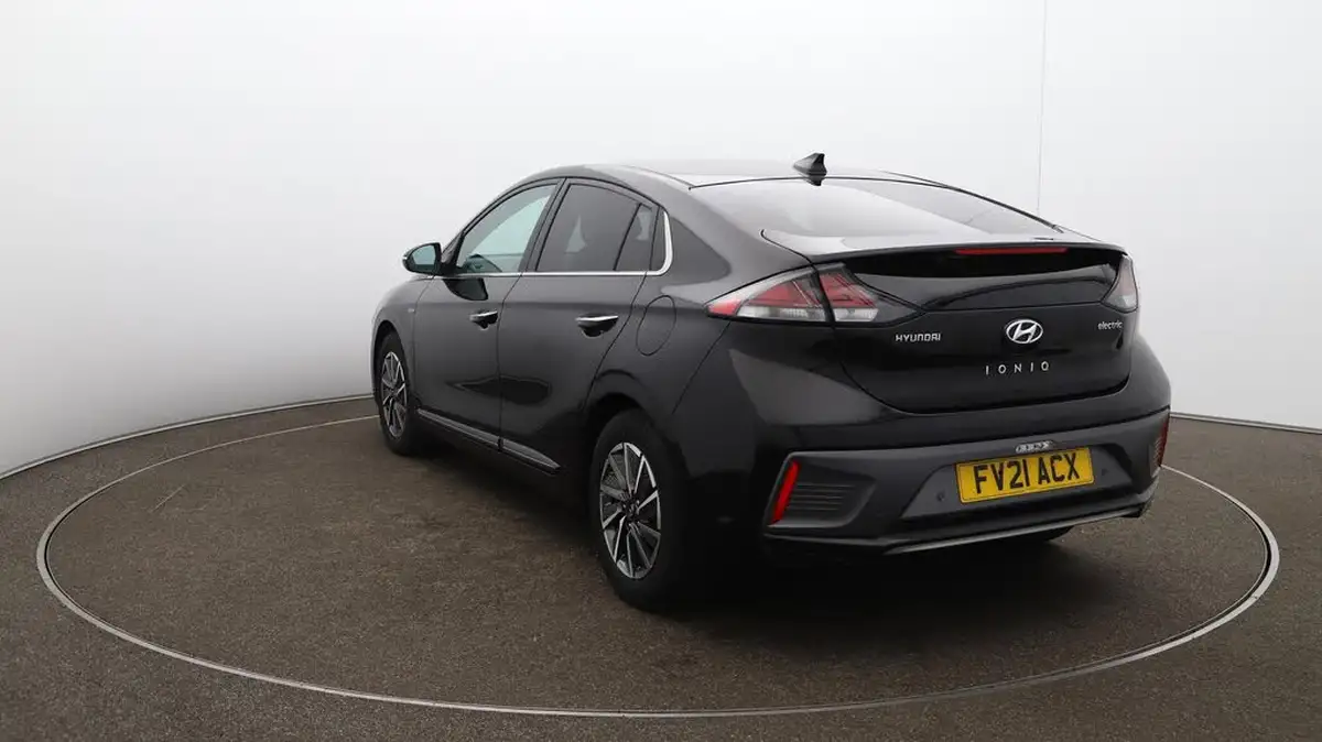 2021-hyundai-ioniq-e-premium-se-electric-100kw-big-56