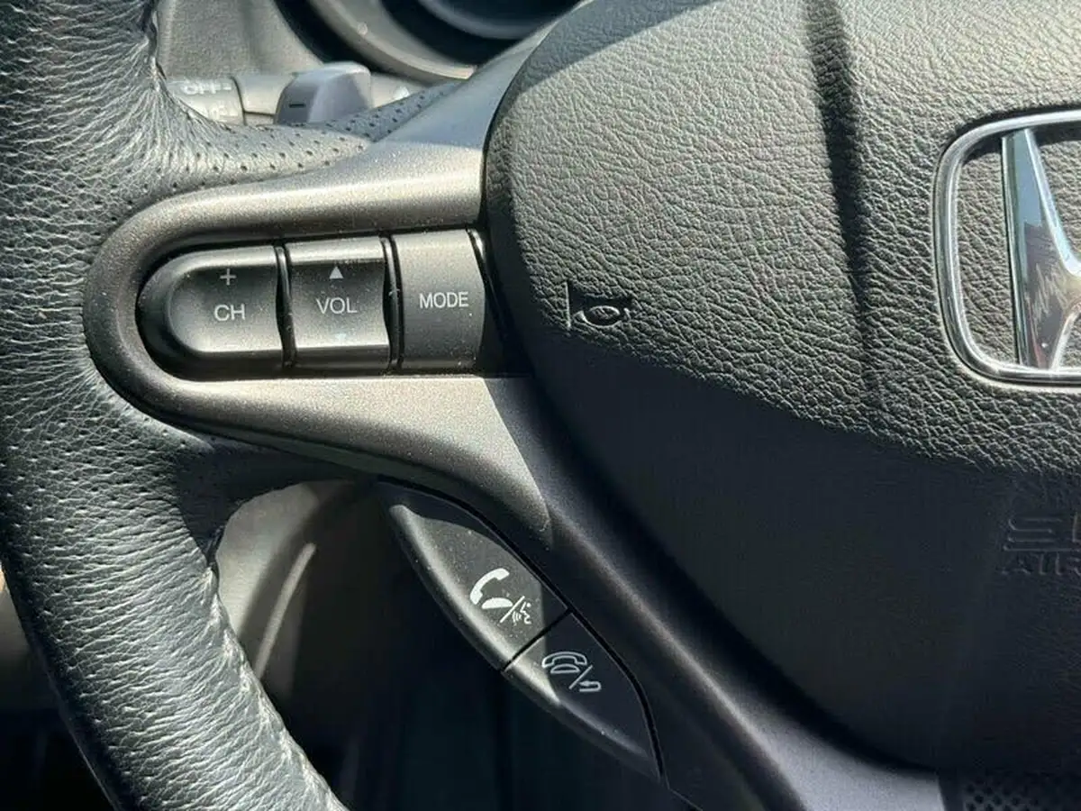 2012-honda-jazz-14-ex-cvt-big-15