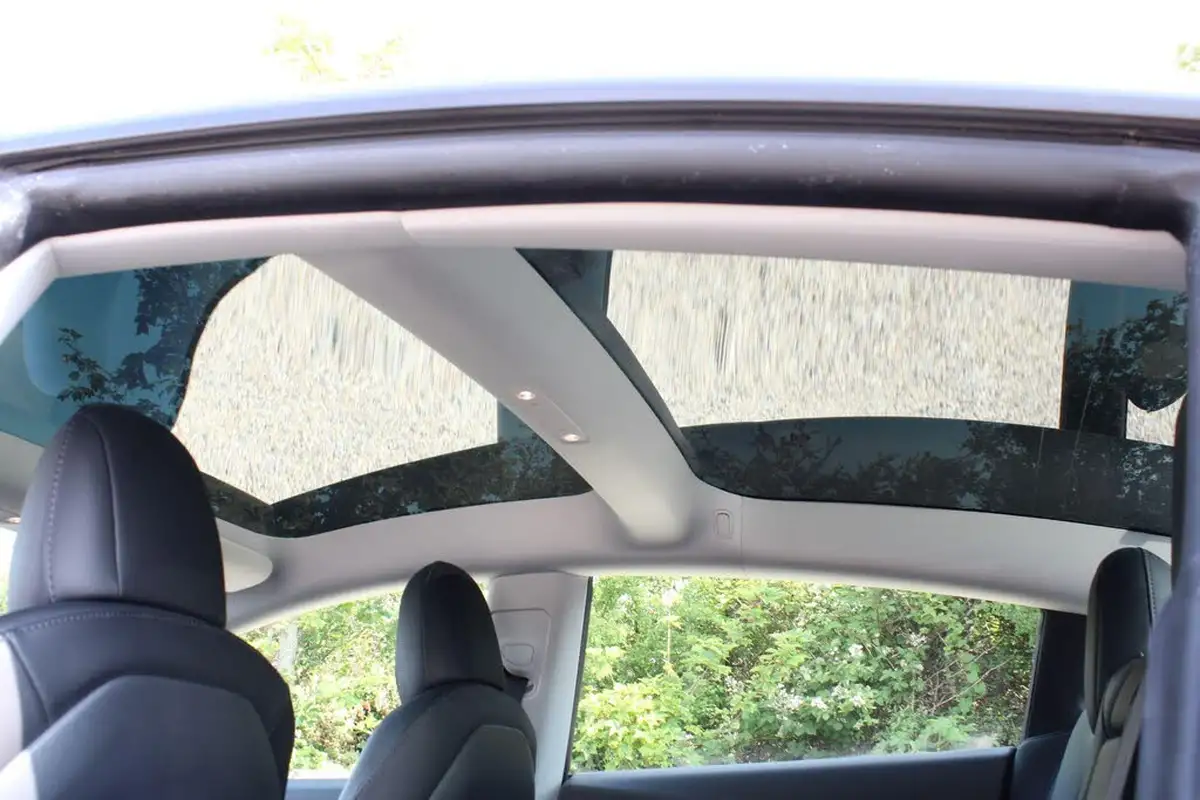 2020-tesla-model-3-e-long-range-big-6
