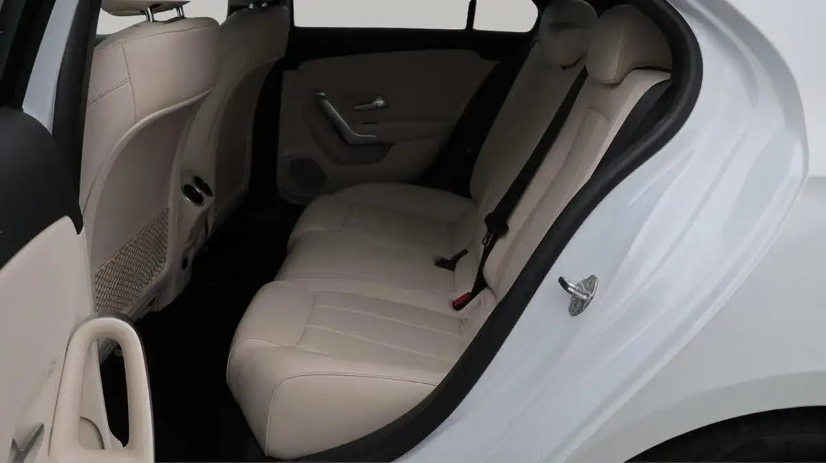 2022-mercedes-benz-a-class-13-a180-sport-executive-edition-saloon-4d-7g-dct-big-16