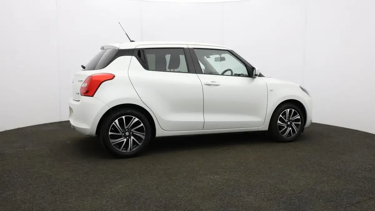 2023-suzuki-swift-12-dualjet-sz-l-big-57