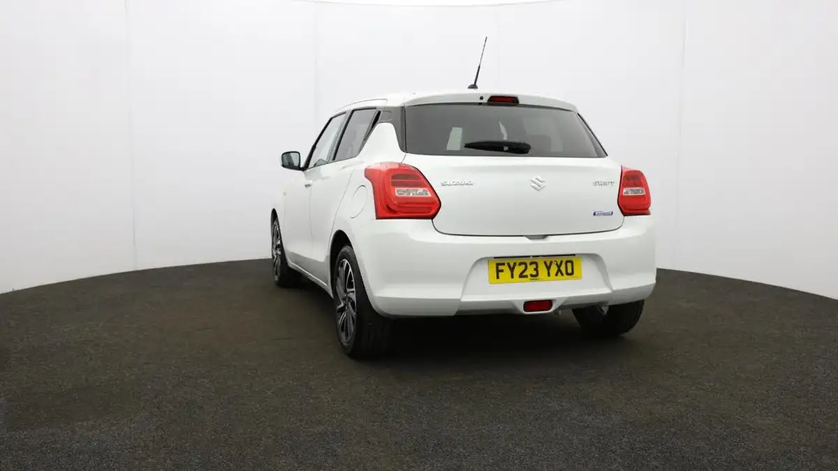 2023-suzuki-swift-12-dualjet-sz-l-big-9