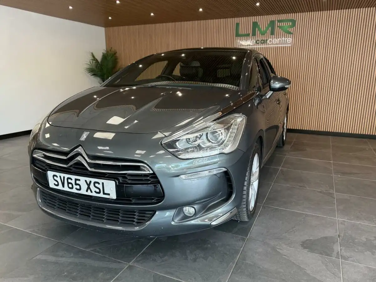 2015-citroen-ds5-16bluehdi-dstyle-big-4