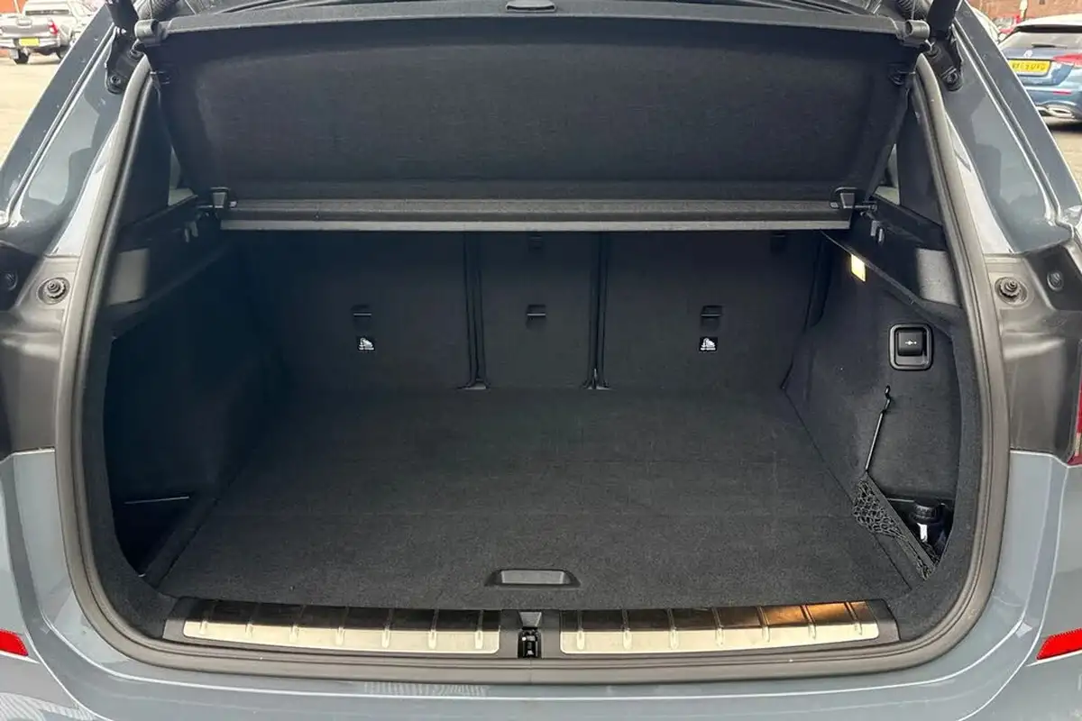 2019-bmw-x1-20-xdrive20i-m-sport-big-6