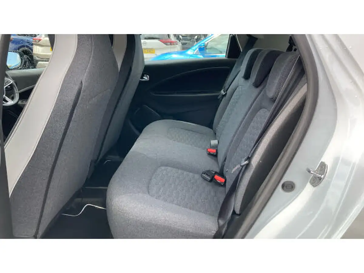 2022-renault-zoe-e-iconic-135ps-r135ev50-rapid-charge-big-15