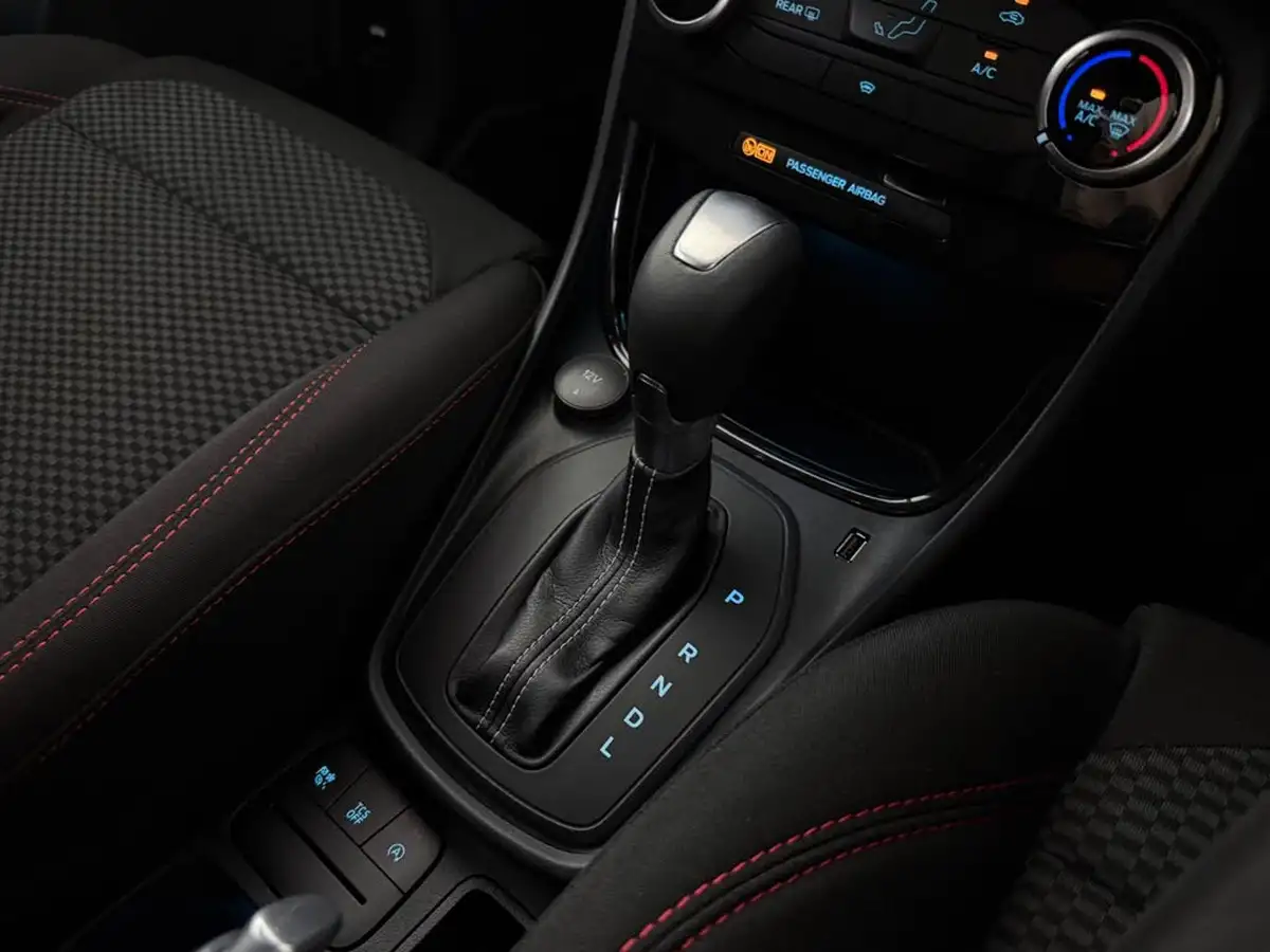 2023-ford-puma-suv-big-43