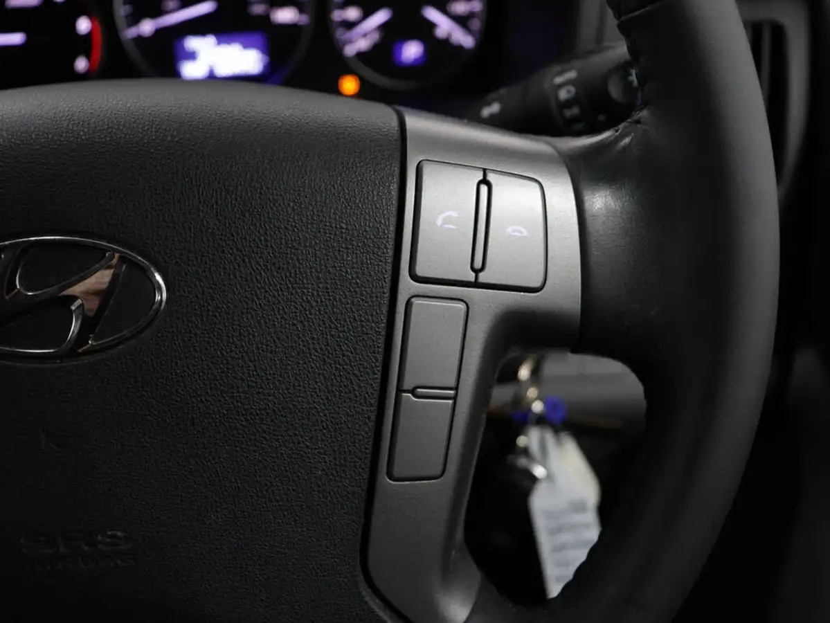 2019-hyundai-i800-25crdi-se-nav-136ps-big-21