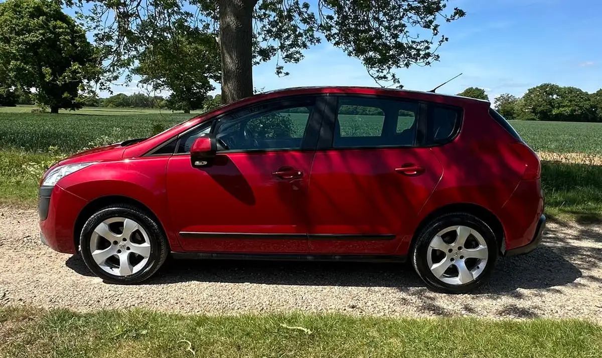 2011-peugeot-3008-crossover-16td-active-16hdi-112bhp-big-7