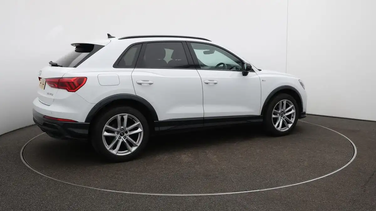 2021-audi-q3-15-35-tfsi-black-edition-codcomfort-sound-pack-station-wagon-big-43