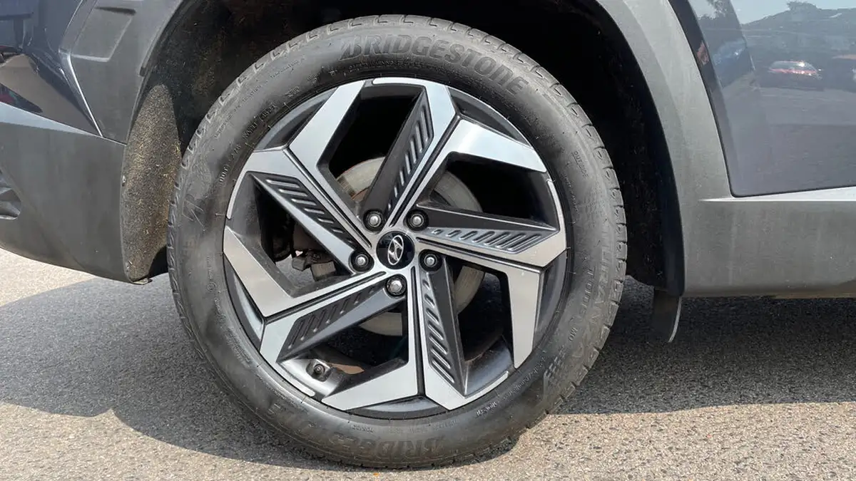 2022-hyundai-tucson-16-t-gdi-ultimate-150ps-big-18