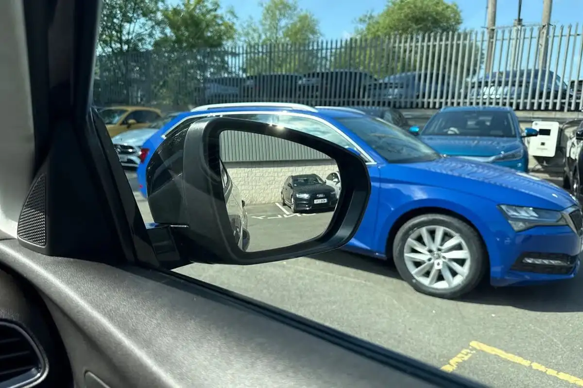 2021-vauxhall-grandland-x-12-griffin-big-16