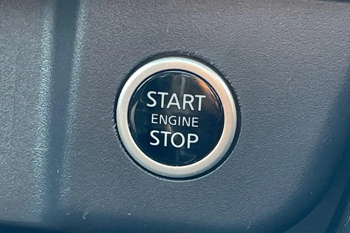 2021-nissan-qashqai-13-dig-t-premiere-edition-140ps-big-51